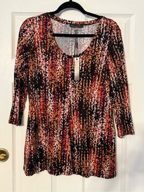 Rose & Olive Black Floral-Print Scoop Neck Blouse